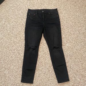 American Eagle Hi-Rise Ripped Jegging